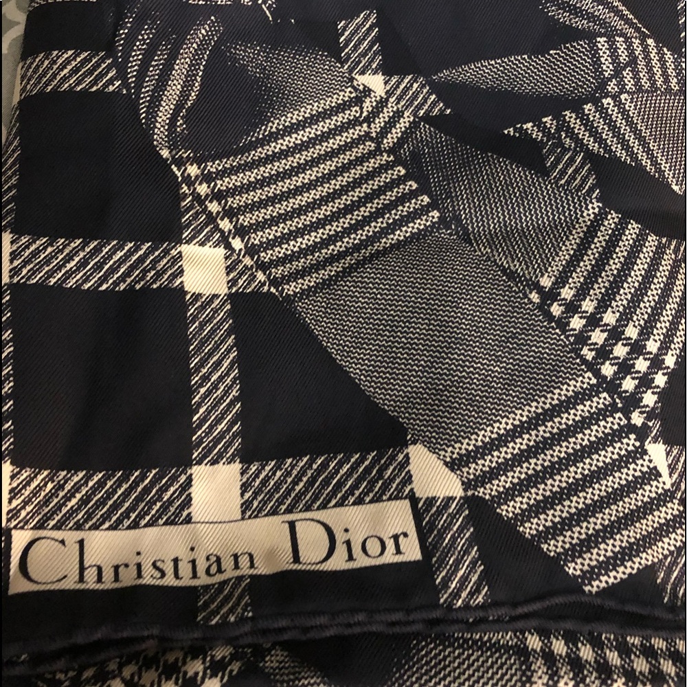 Vintage CHRISTIAN DIOR scarf - Picture 4 of 4